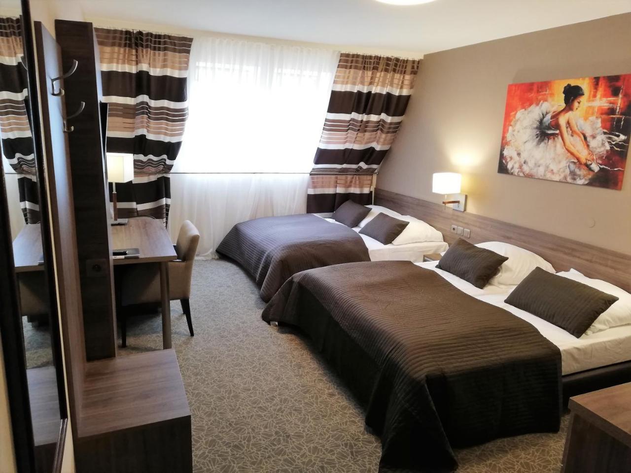 Hotel Zakliki 크라쿠프 외부 사진